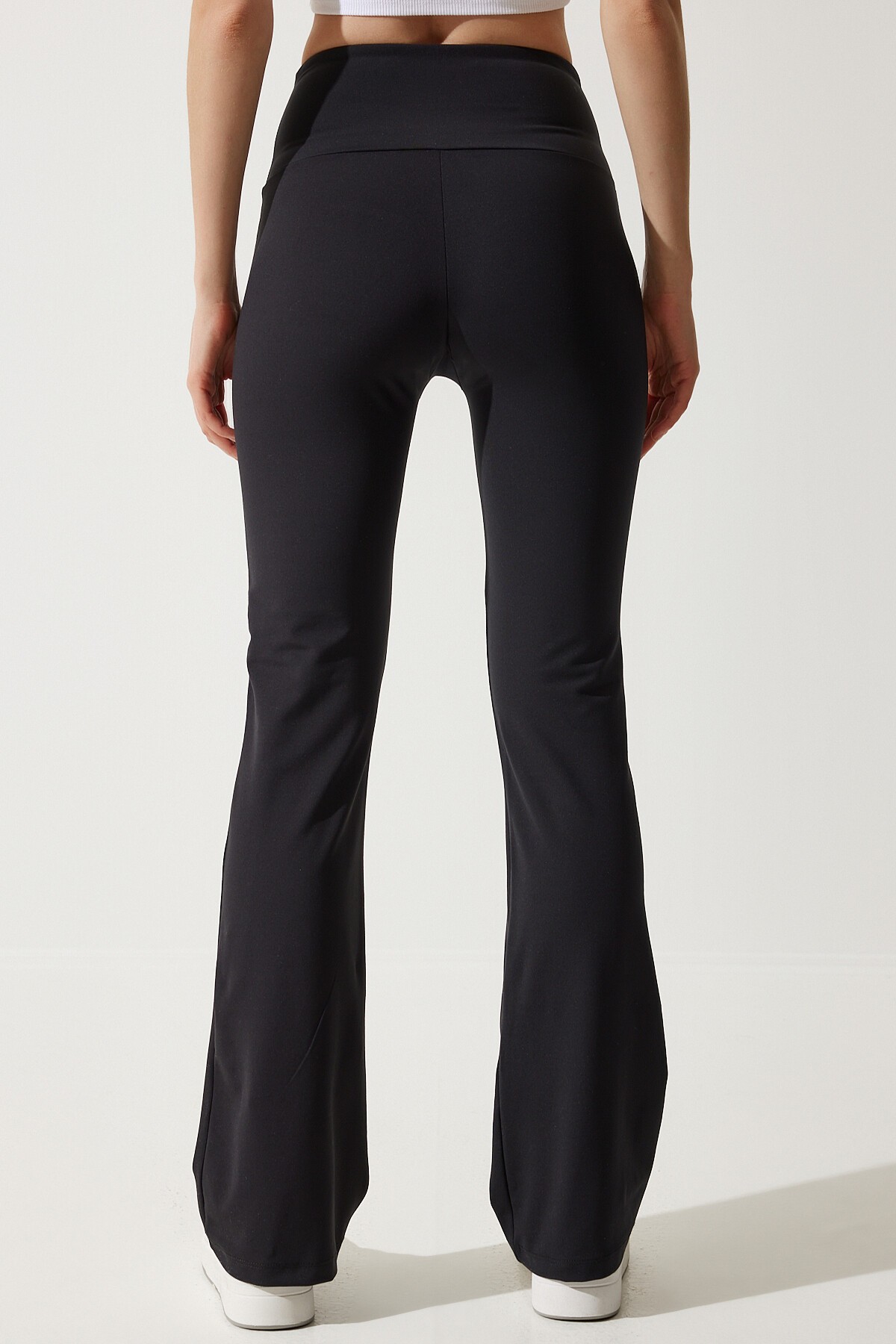 YÜKSEK BEL BOL PAÇA ÖRME TAYT