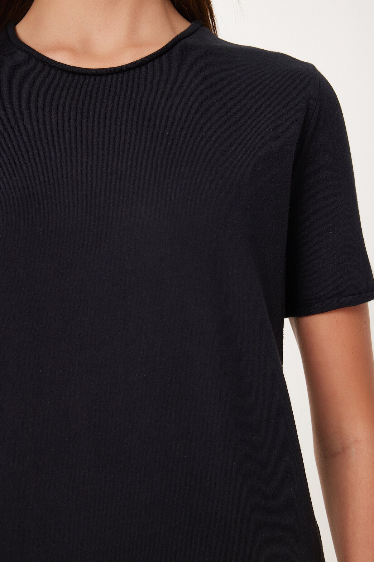 2’li Paket Basic Pamuklu Örme T-shirt SİYAH BEYAZ HUB0001