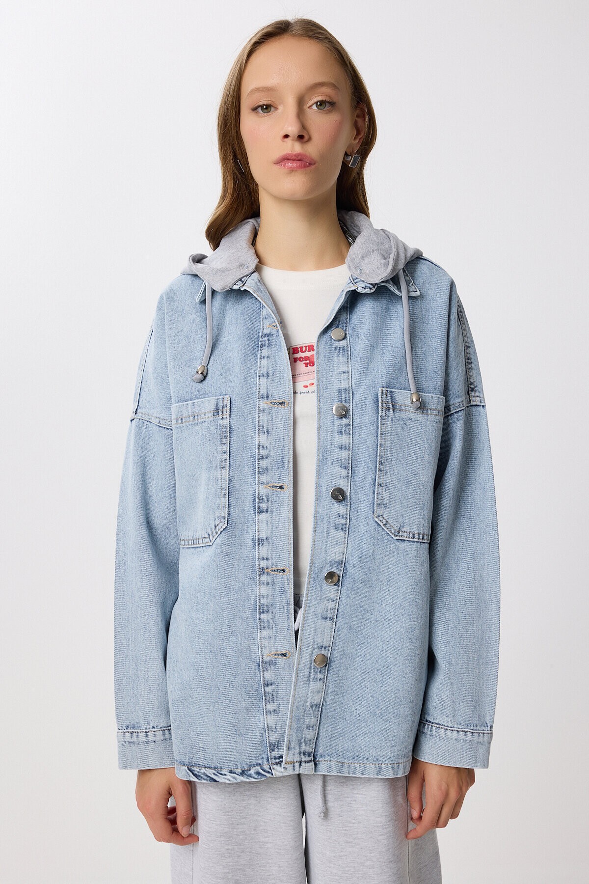 Çıkarılabilir Kapüşonlu Cepli Denim Ceket AÇIK MAVİ LAN0057