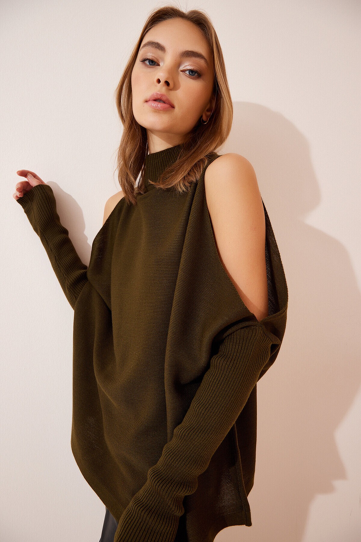 Cut Out Detaylı Oversize Triko Kazak HAKİ LAS0003