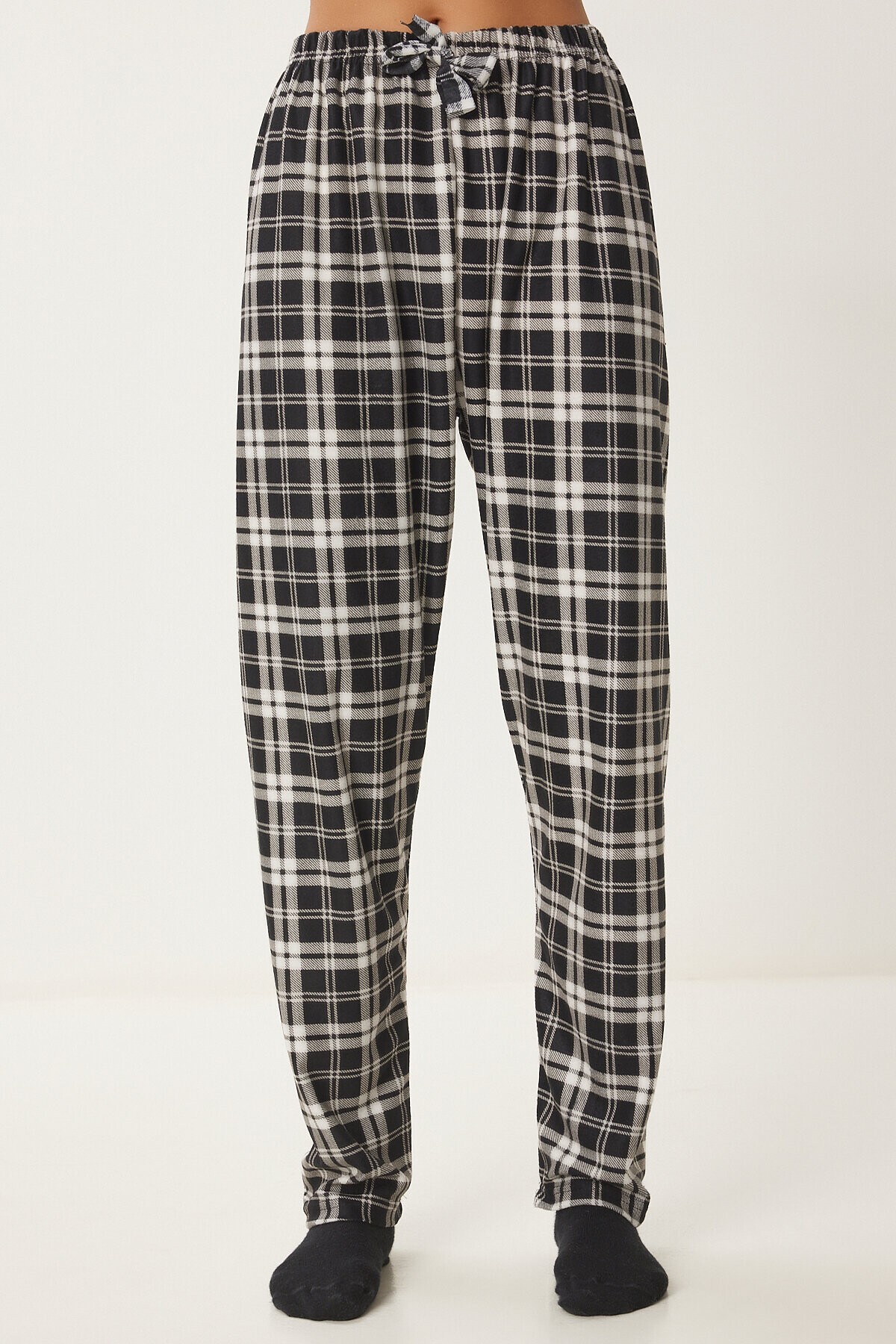 Desenli Yumuşak Dokulu Örme Pijama Altı SİYAH BEYAZ LCE0002
