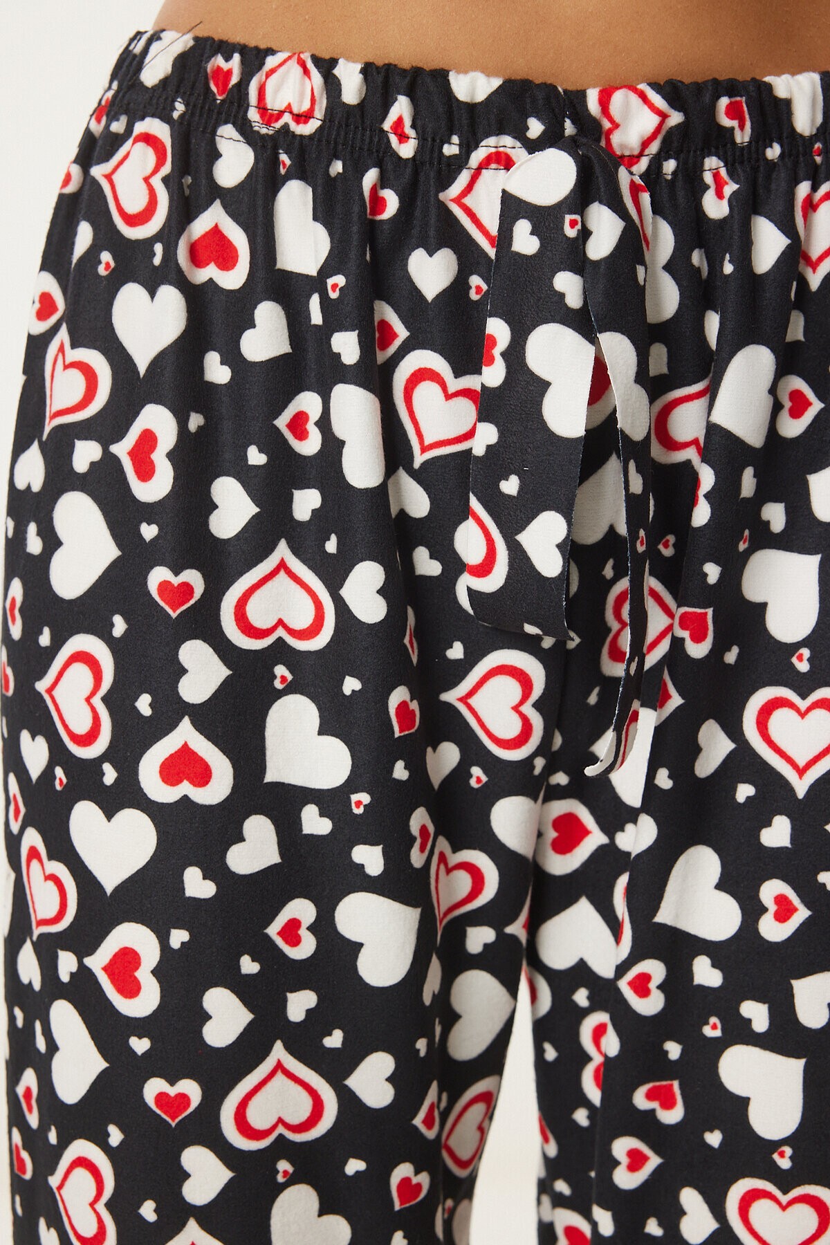 Desenli Yumuşak Dokulu Örme Pijama Altı SİYAH KREM LCE0002