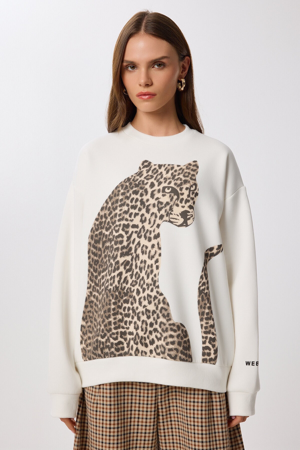 Leopar Baskılı Oversize Şardonlu Örme Sweatshirt KEMİK LAN0068