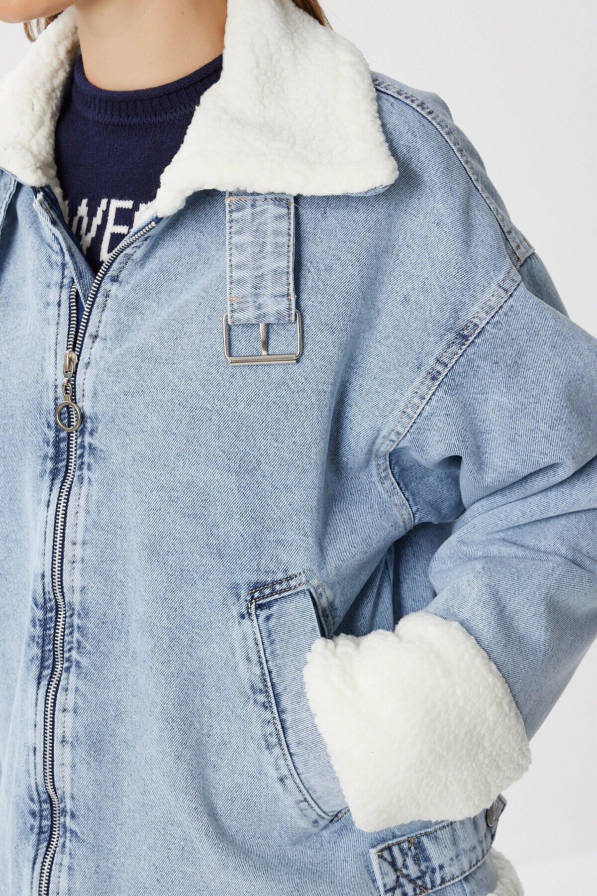 Peluş Detaylı Oversize Denim Ceket AÇIK MAVİ LAN0055