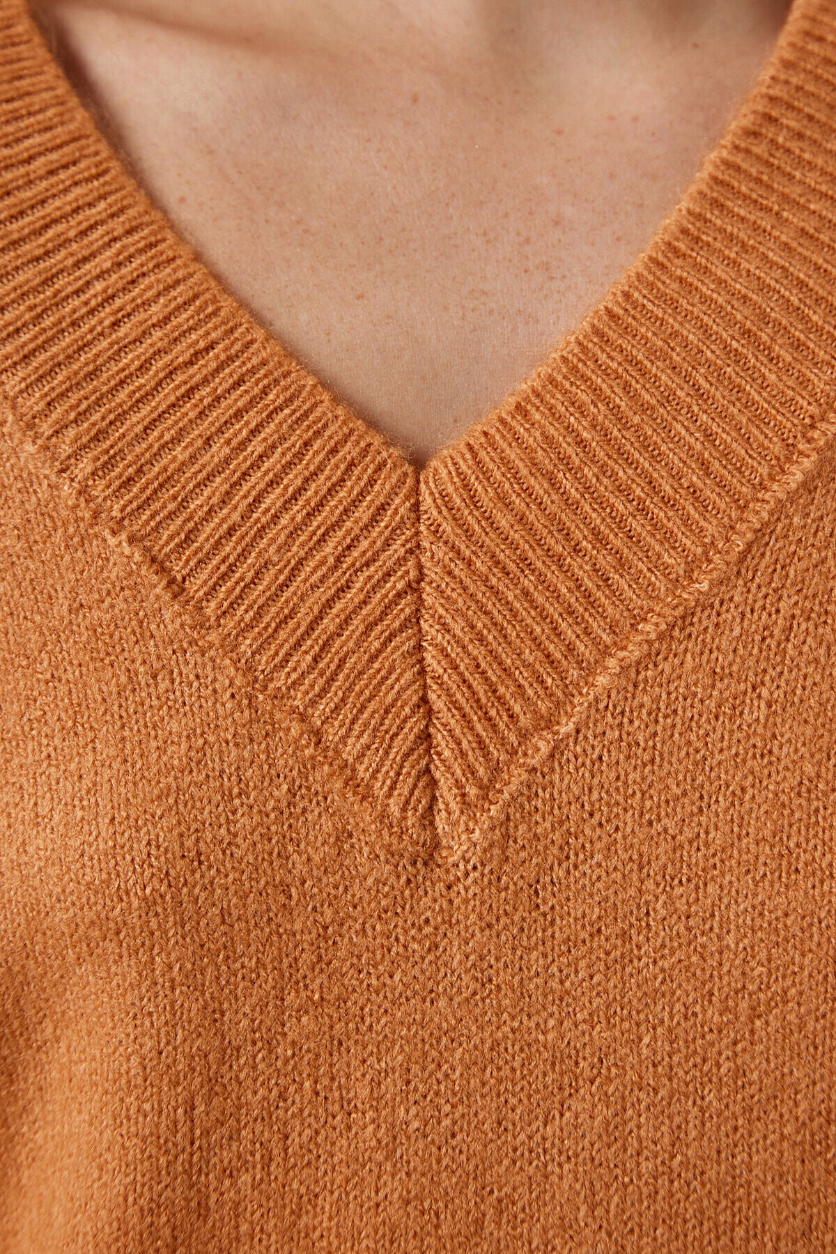 V Yaka Oversize Triko Kazak ŞEFTALİ LBV0013