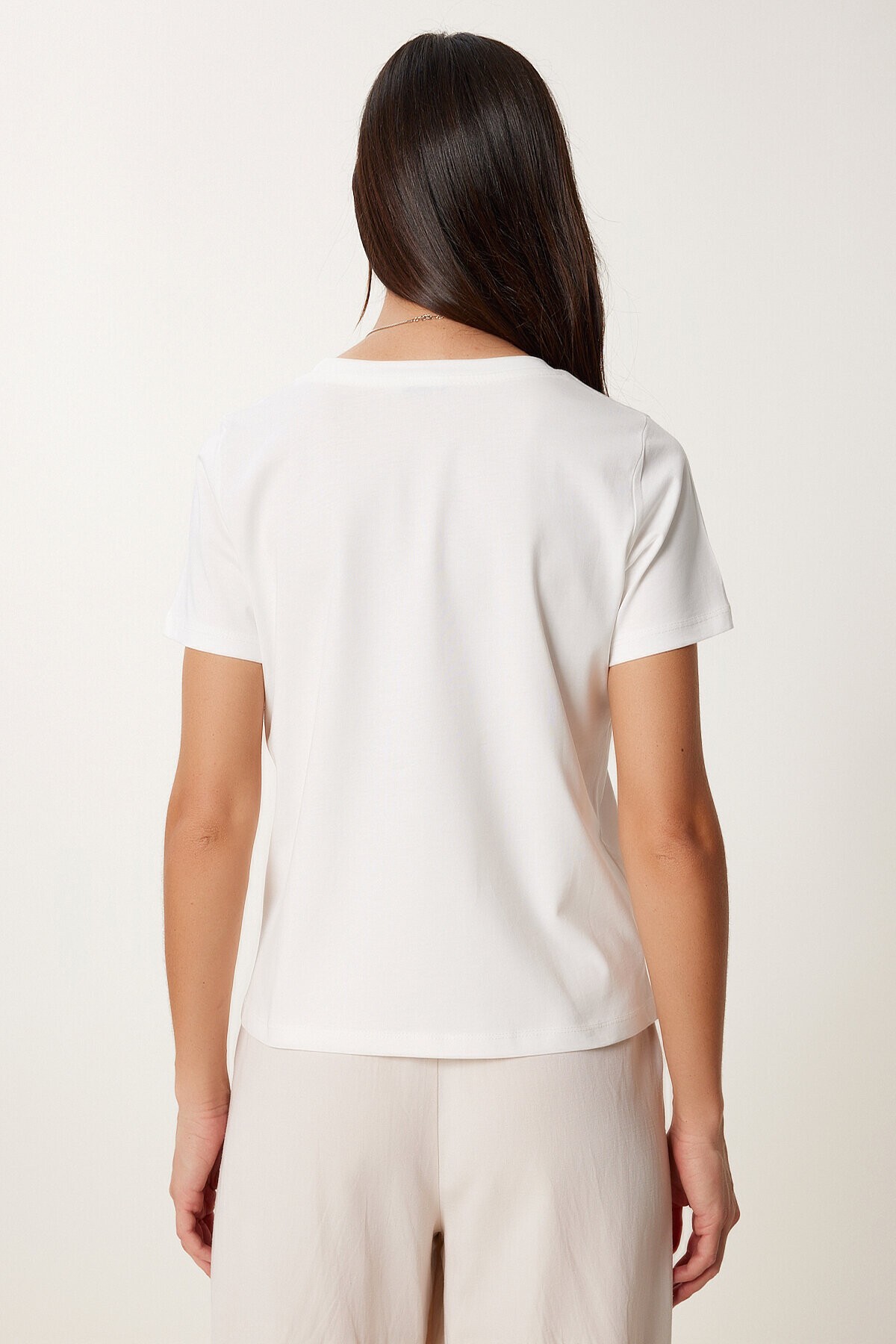 Çiçek Nakış İşlemeli Örme T-shirt EKRU LCR0070