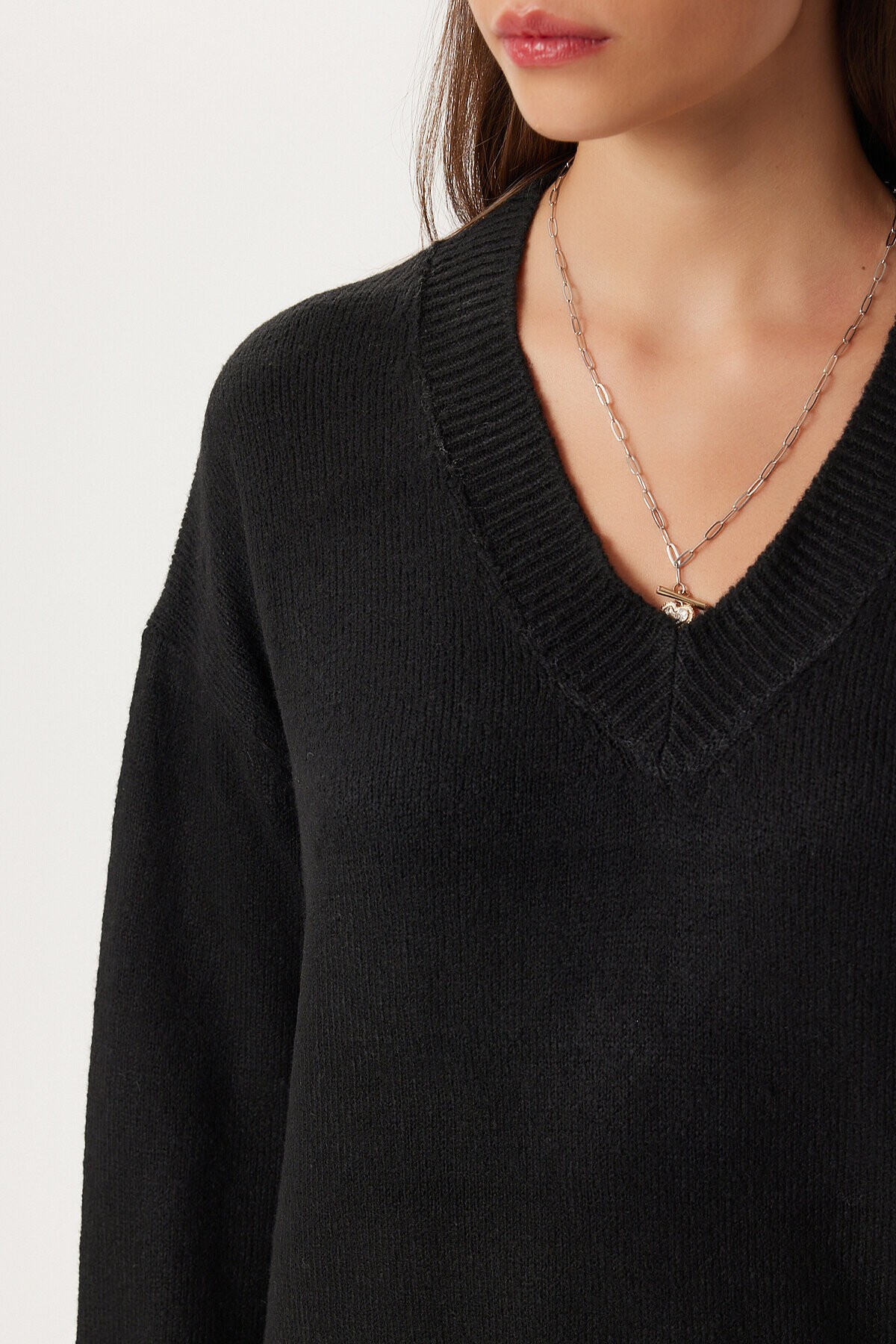 Oversize V Yaka Yumuşak Triko Kazak SİYAH LCI0056