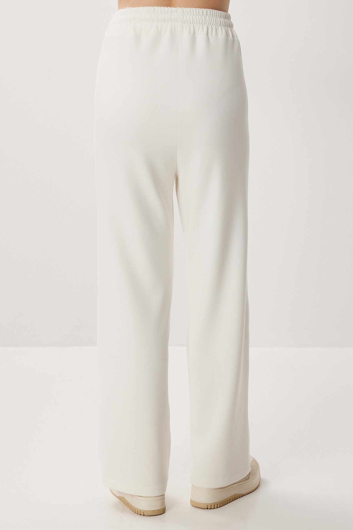 Yumuşak Modal Bluz Pantolon Takım KEMİK LCI0060
