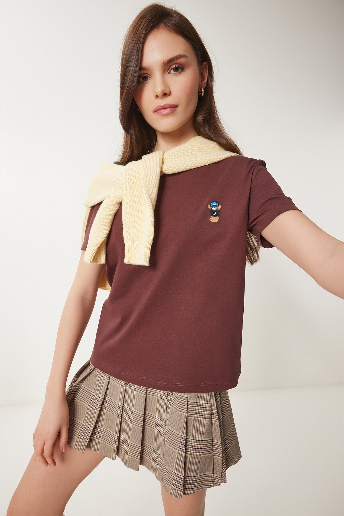 Ayıcık İşlemeli Pamuklu Örme T-shirt KAHVERENGİ LCR0029