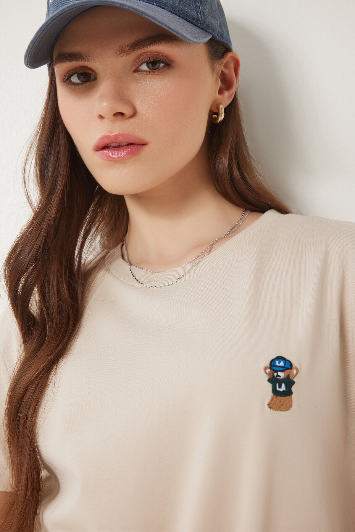 Ayıcık İşlemeli Pamuklu Örme T-shirt KREM LCR0029