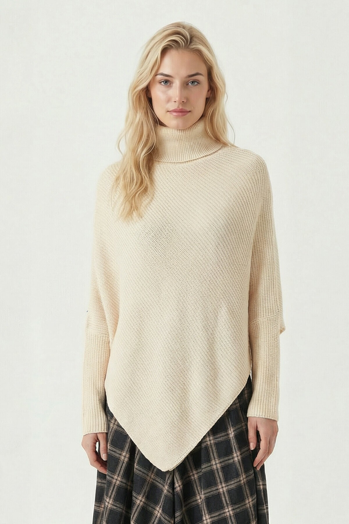 Balıkçı Yaka Asimetrik Oversize Triko Kazak KREM LDP0089