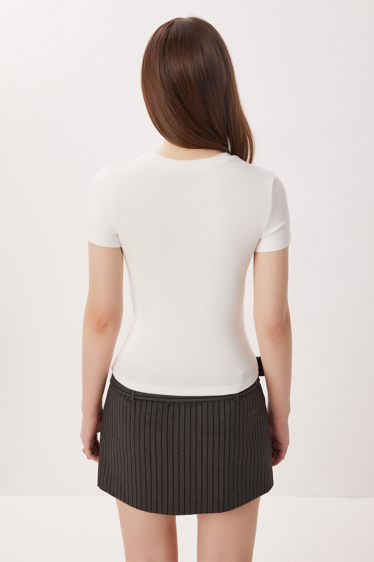 Bisiklet Yaka Basic Örme T-shirt KEMİK LDZ0067