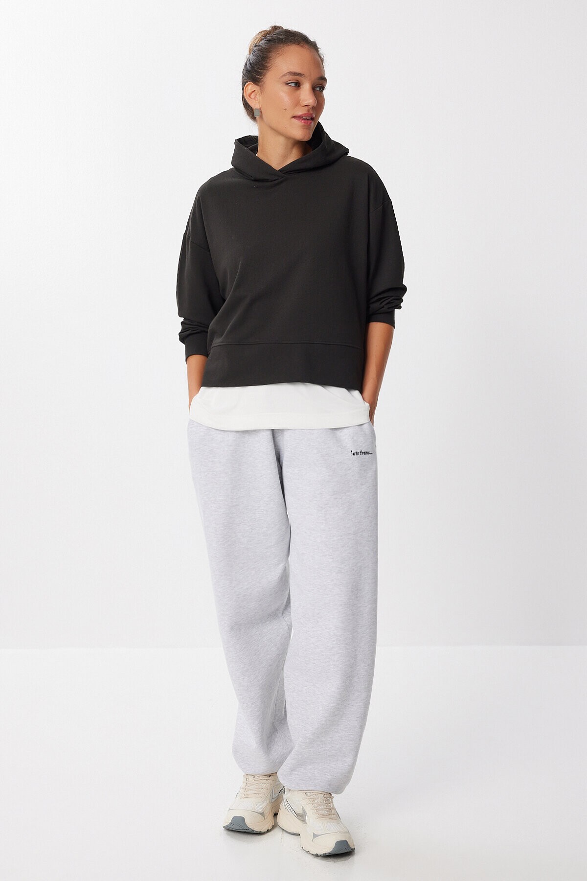 Kapüşonlu Mevsimlik Modal Sweatshirt SİYAH LEN0030