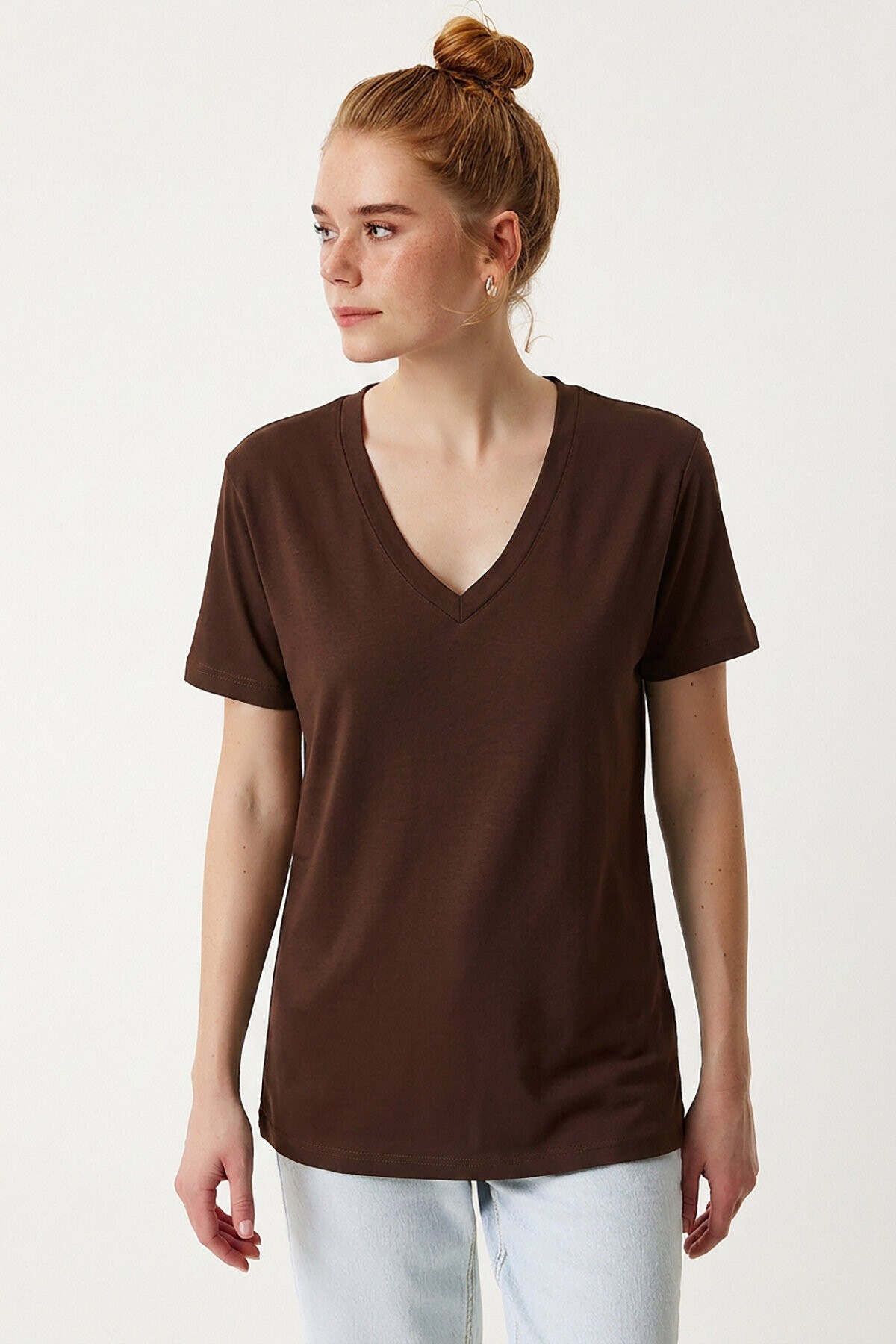 V Yaka Basic Viskon T-shirt KAHVERENGİ LEN0001