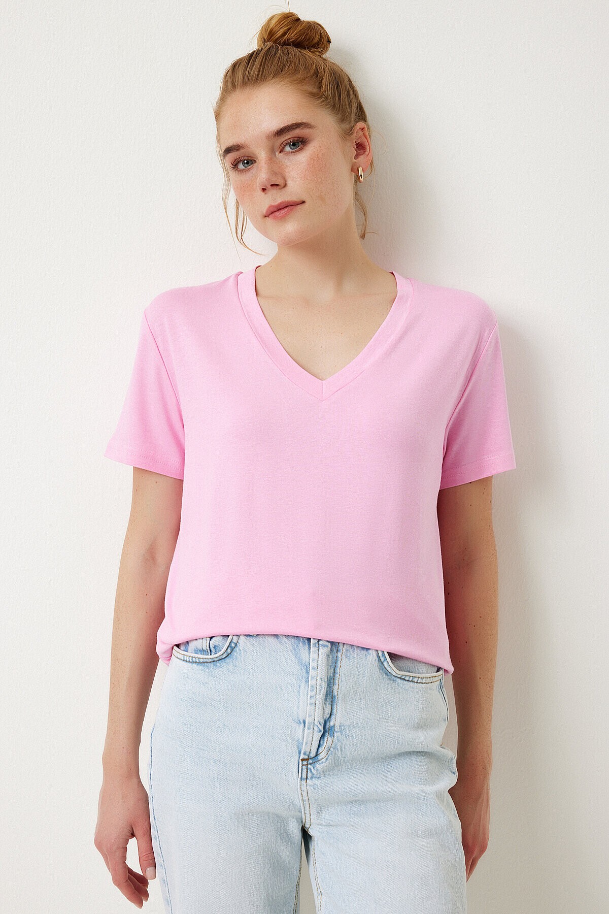 V Yaka Basic Viskon T-shirt PEMBE LEN0001