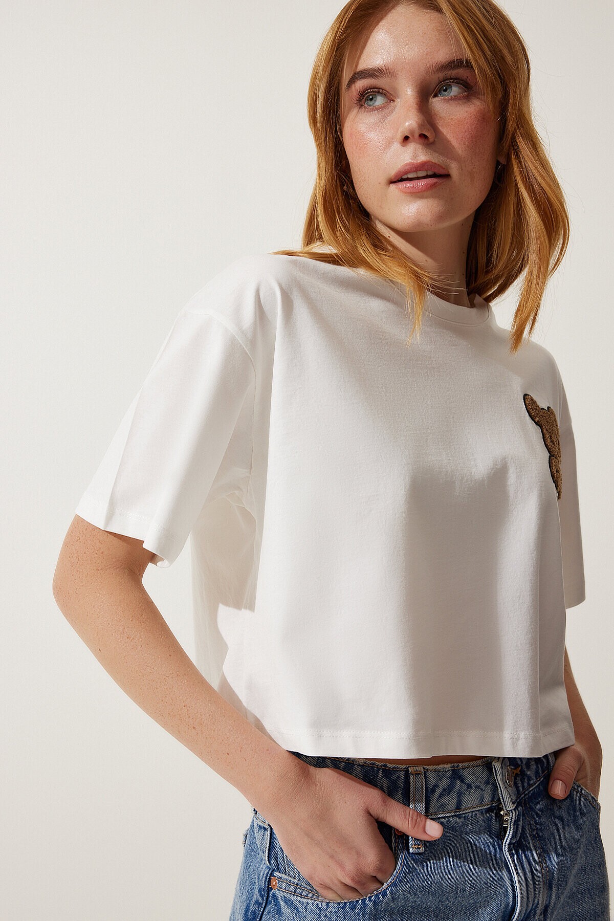 Ayıcık Armalı Crop Örme T-shirt EKRU LHF0008