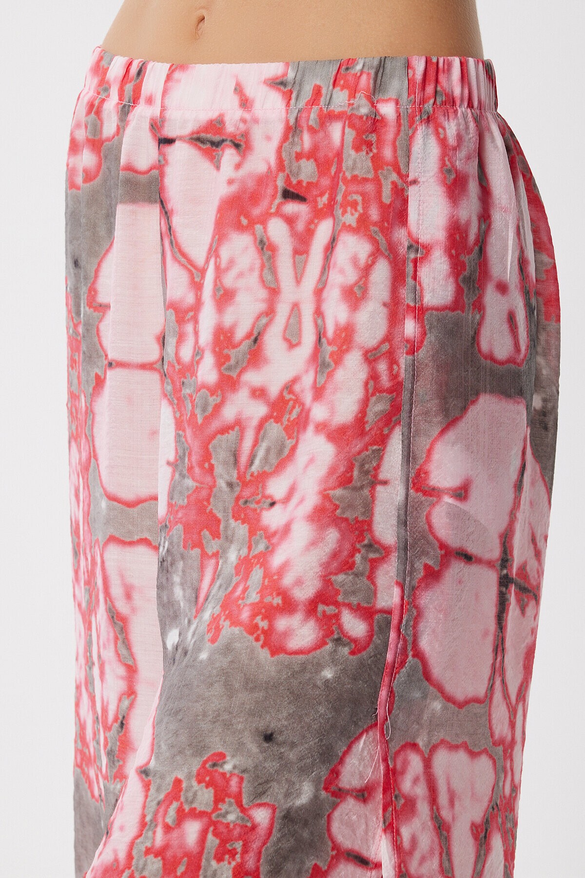 Desenli Yırtmaçlı Viskon Pantolon GRİ PEMBE LFZ0008