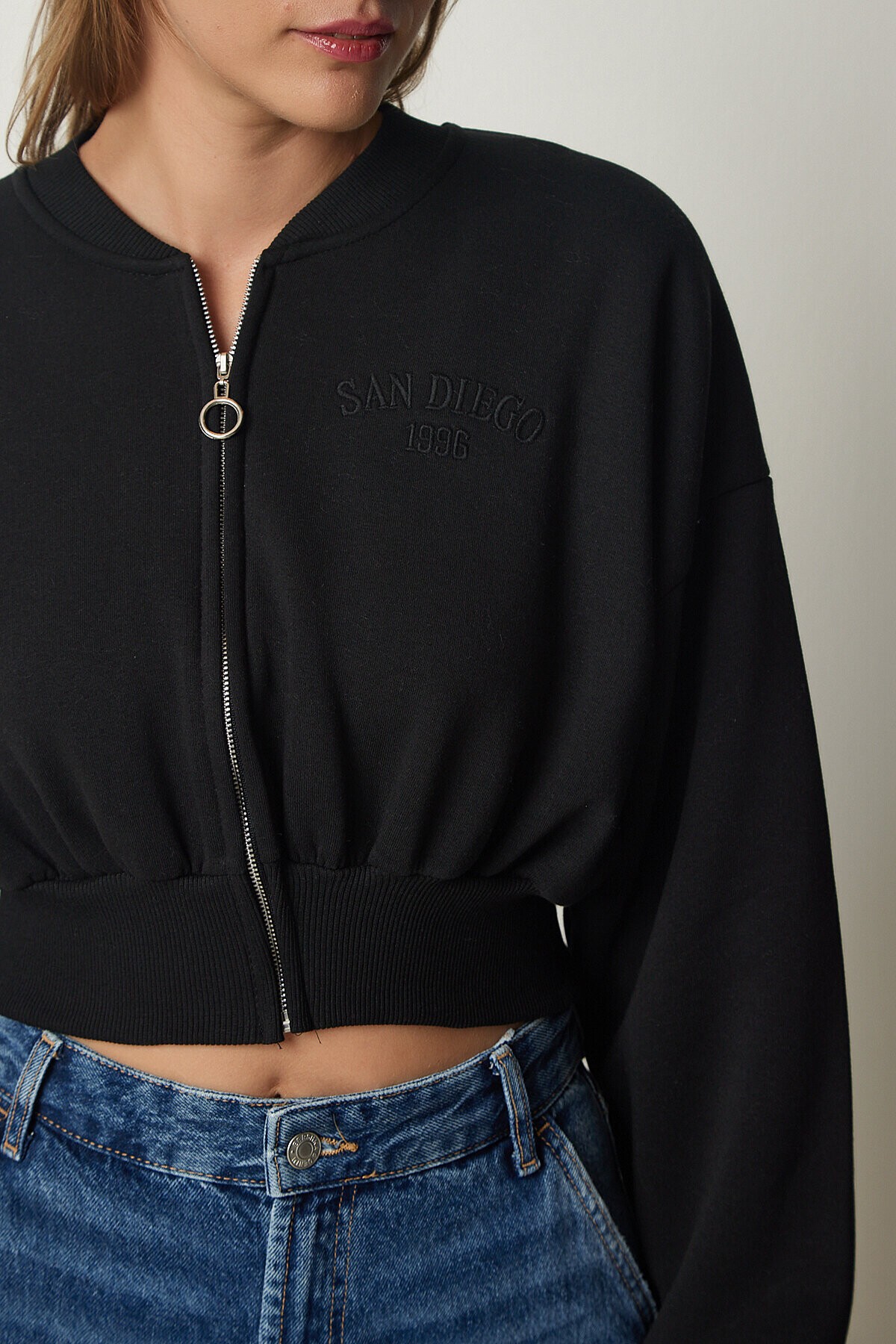 Fermuarlı Şardonlu Crop Örme Sweatshirt SİYAH LHF0012