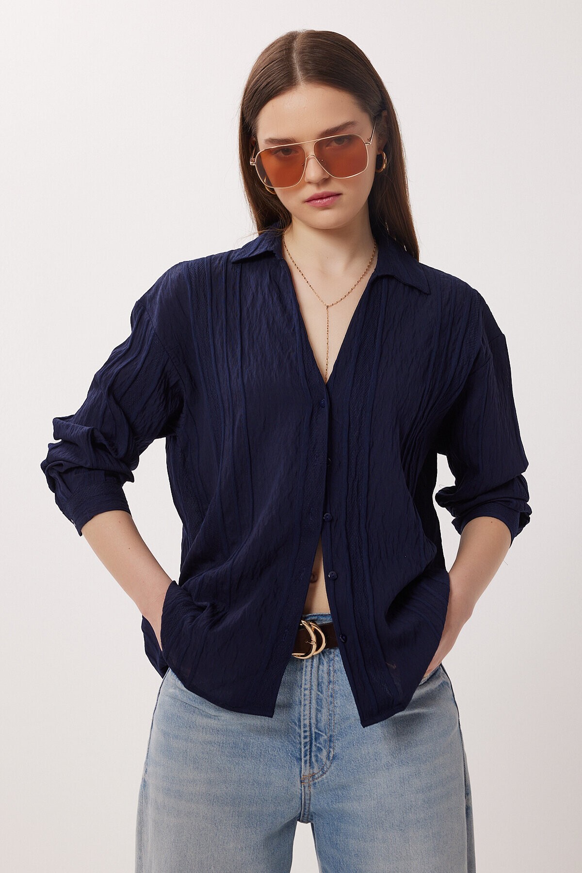 Oversize İşlemeli Dokuma Gömlek LACİVERT LDZ0062