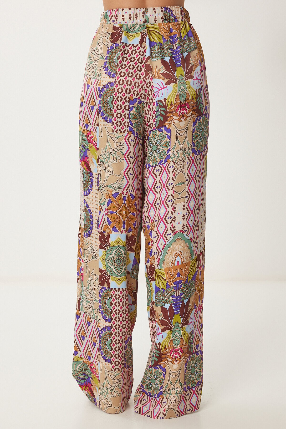Desenli Saten Crop Alt Üst Takım KREM PEMBE LDP0041