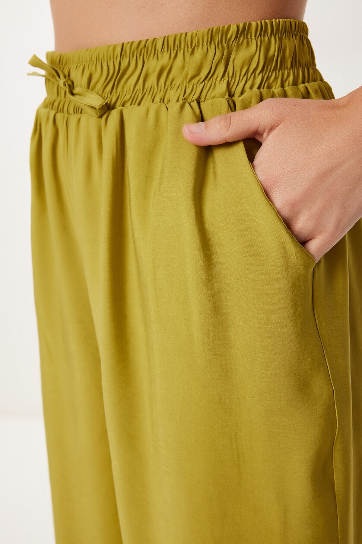 Askılı Modal Bluz Pantolon Takım YAĞ YEŞİLİ LRV0108