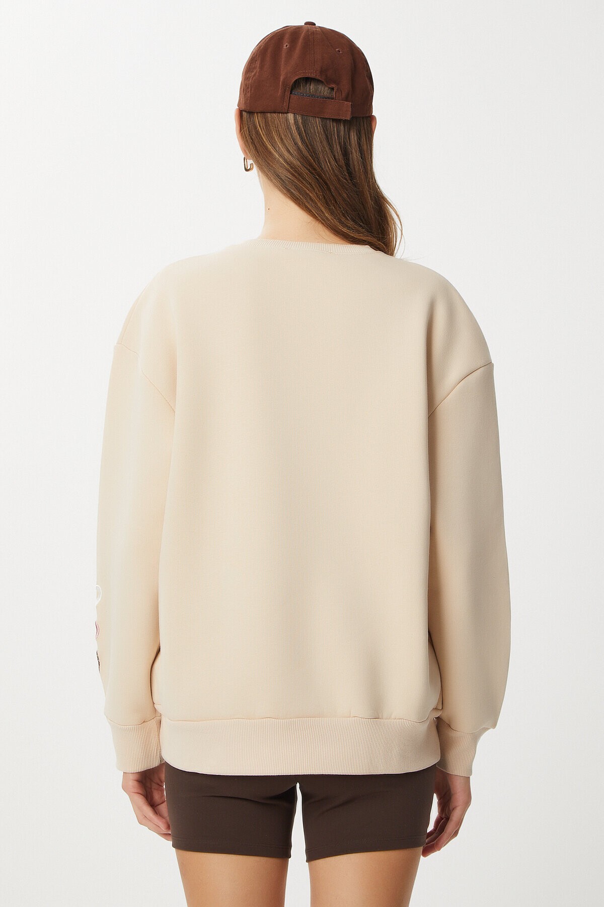 Kalp Nakışlı Şardonlu Sweatshirt KREM LOW0018