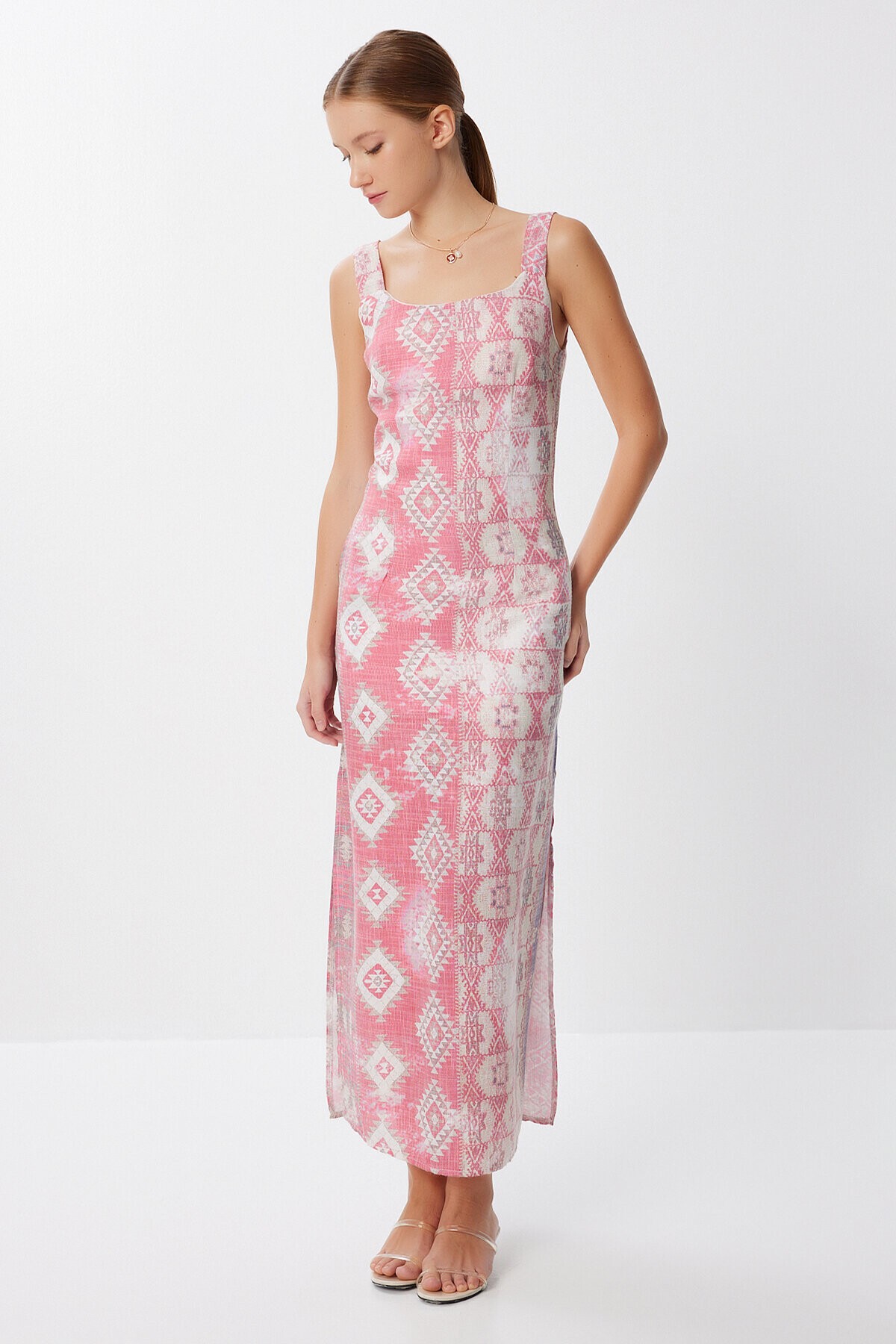 Askılı Desenli Yırtmaçlı Örme Elbise PEMBE LFF0035