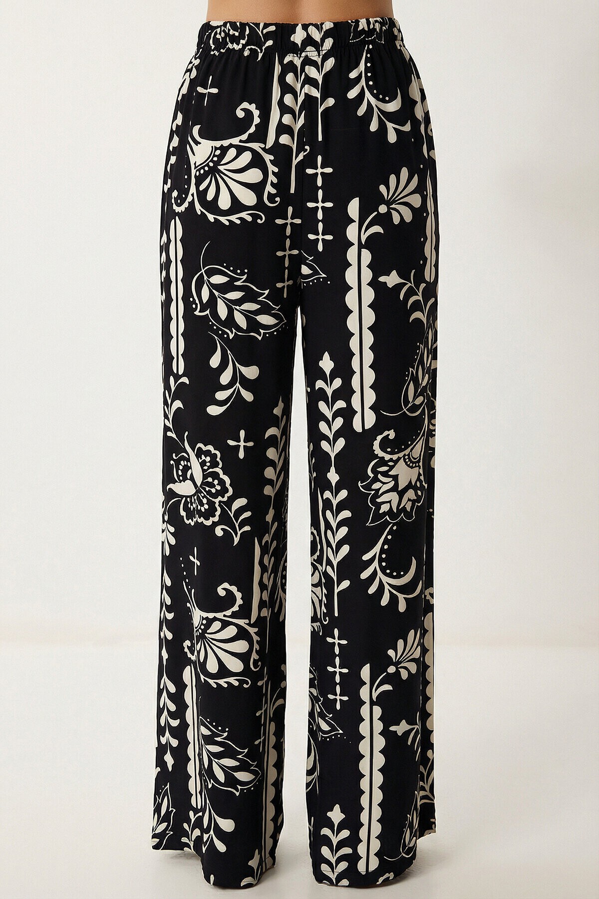 Desenli Yazlık Viskon Kimono Pantolon Takım SİYAH EKRU LRN0013