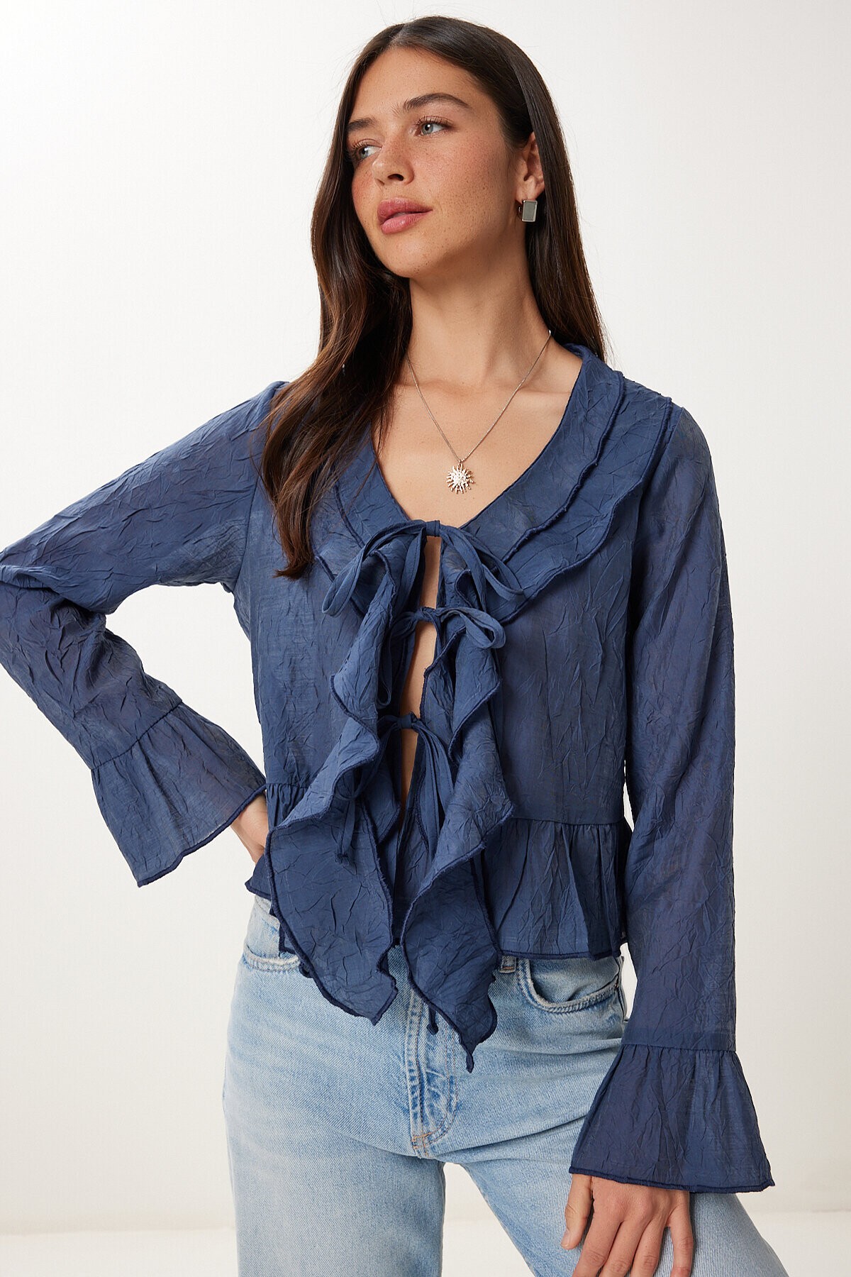 Dokulu Volanlı Hafif Transparan Modal Bluz LACİVERT LMX0099