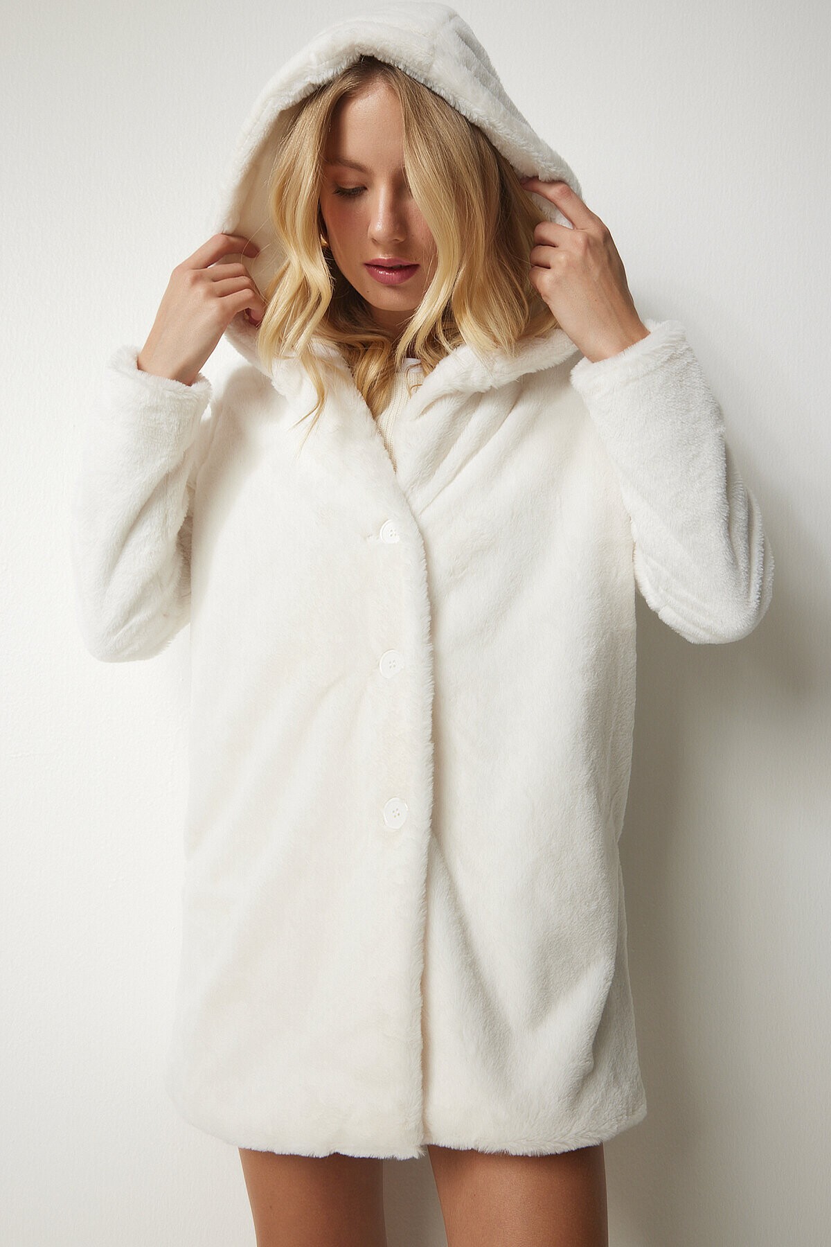 Kapüşonlu Oversize Kürklü Peluş Kaban EKRU LRV0023