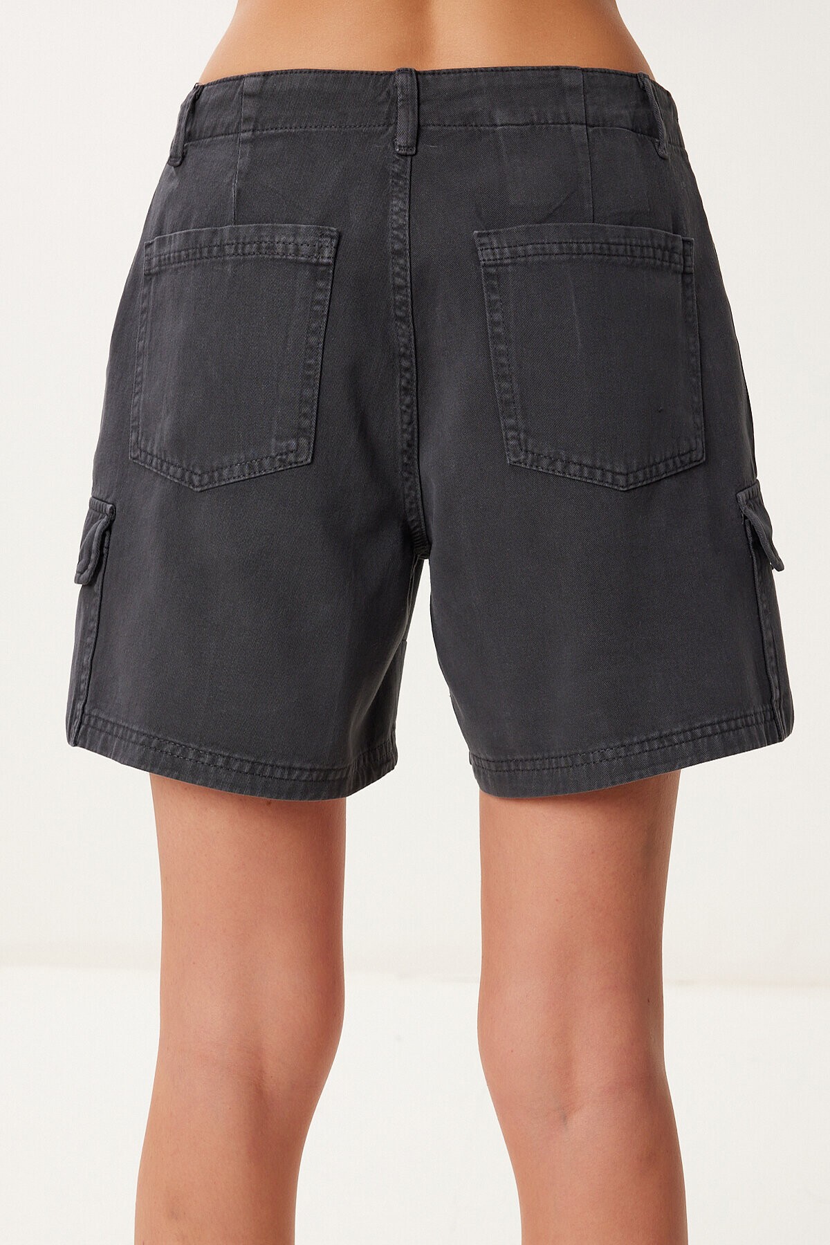 Soluk Efektli Cepli Denim Şort ANTRASİT LUT0018