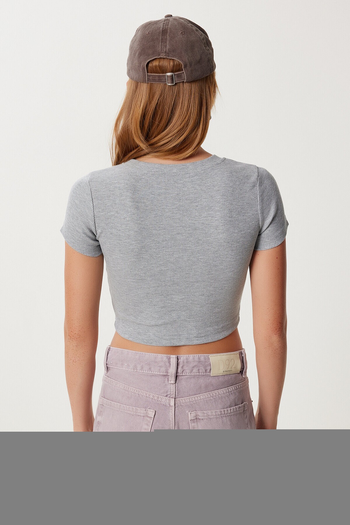 Ayıcık Nakışlı Fitilli Örme Crop T-shirt GRİ LZH0015