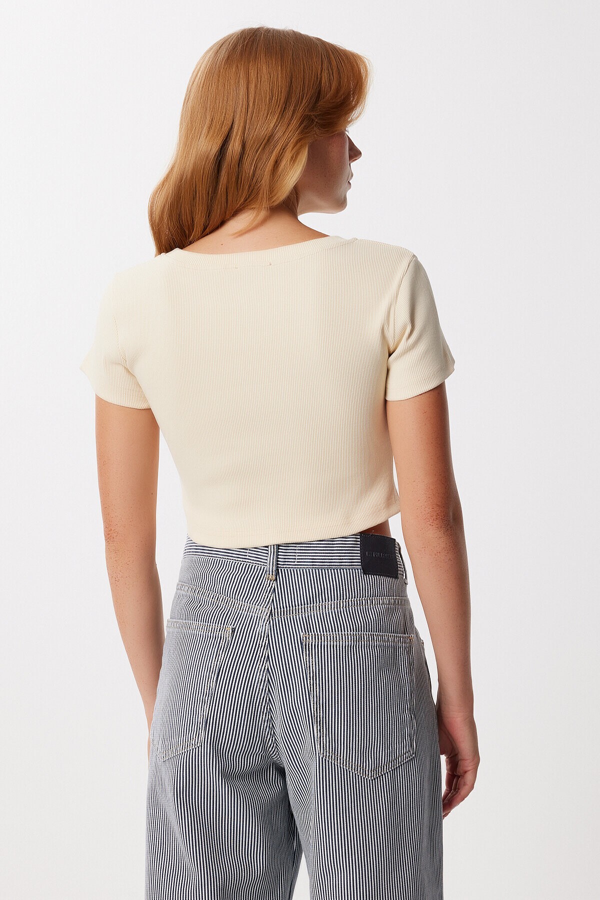Ayıcık Nakışlı Fitilli Örme Crop T-shirt KREM LZH0015