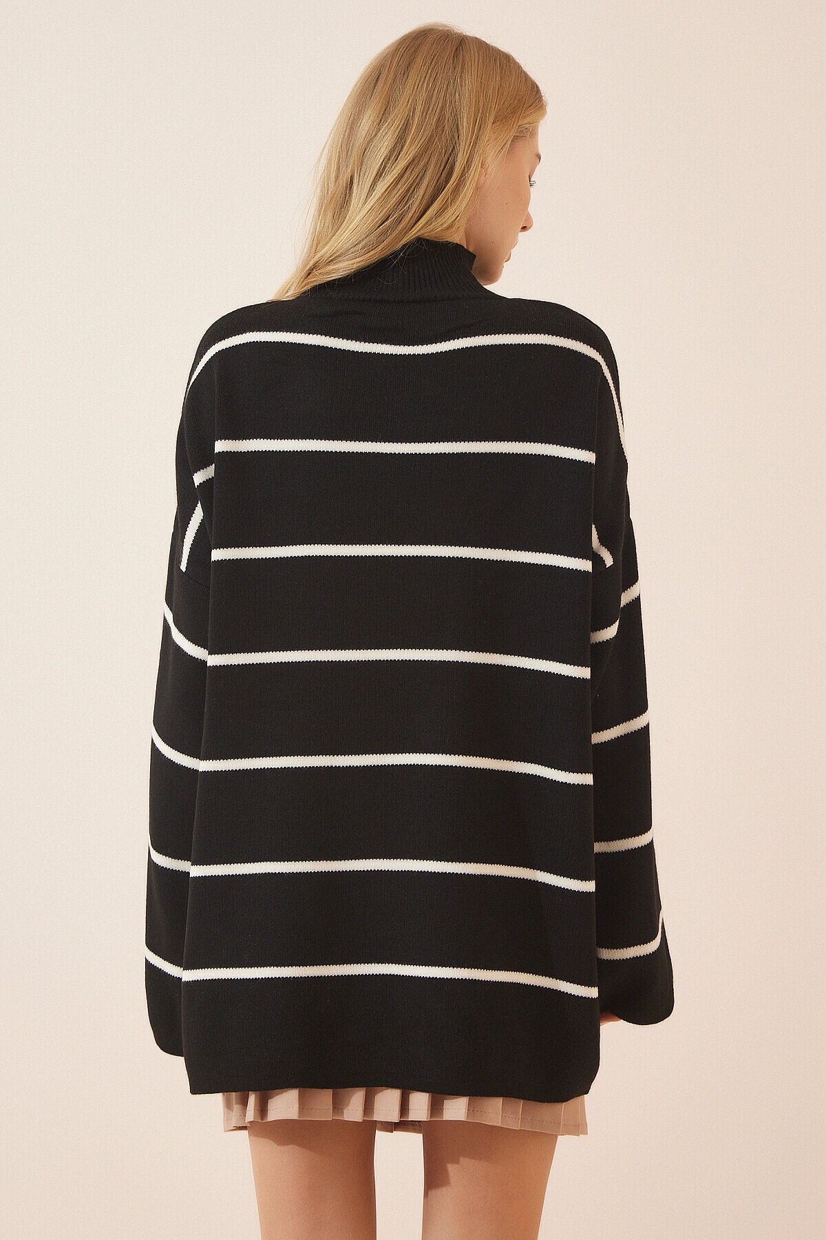Çizgili Oversize Uzun Triko Kazak SİYAH LYY0088