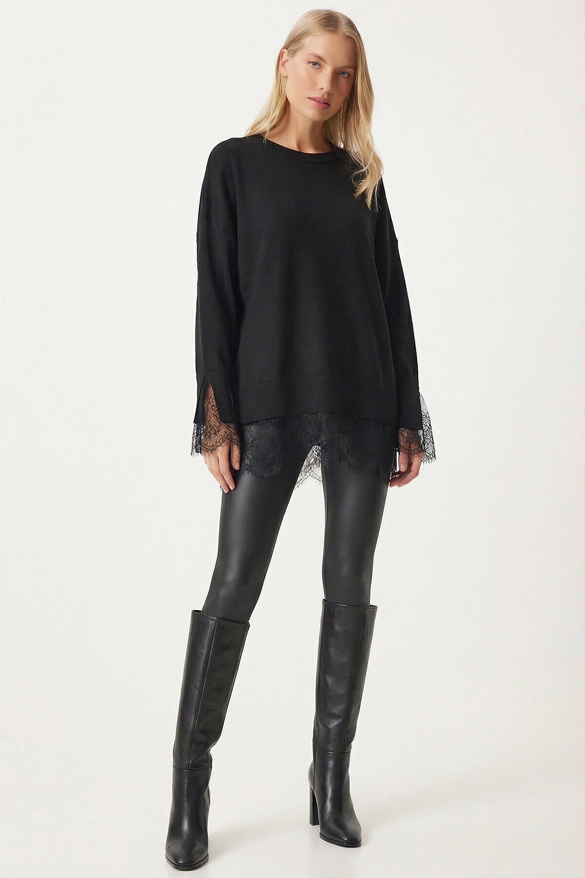 Uzun Kontrast Dantel Detaylı Triko Kazak SİYAH LYY0135