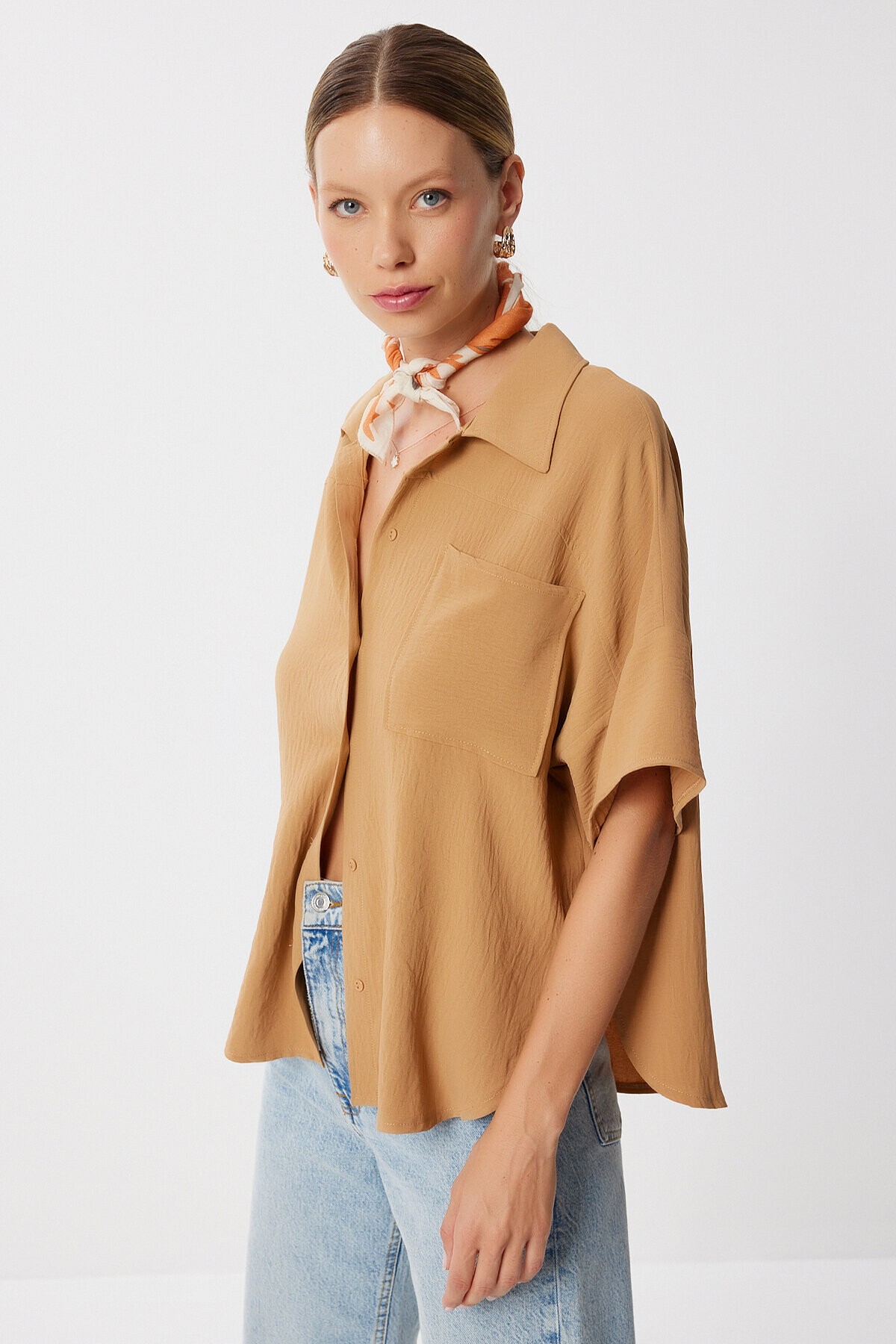 Kısa Kollu Cepli Ayrobin Gömlek CAMEL LMX0117