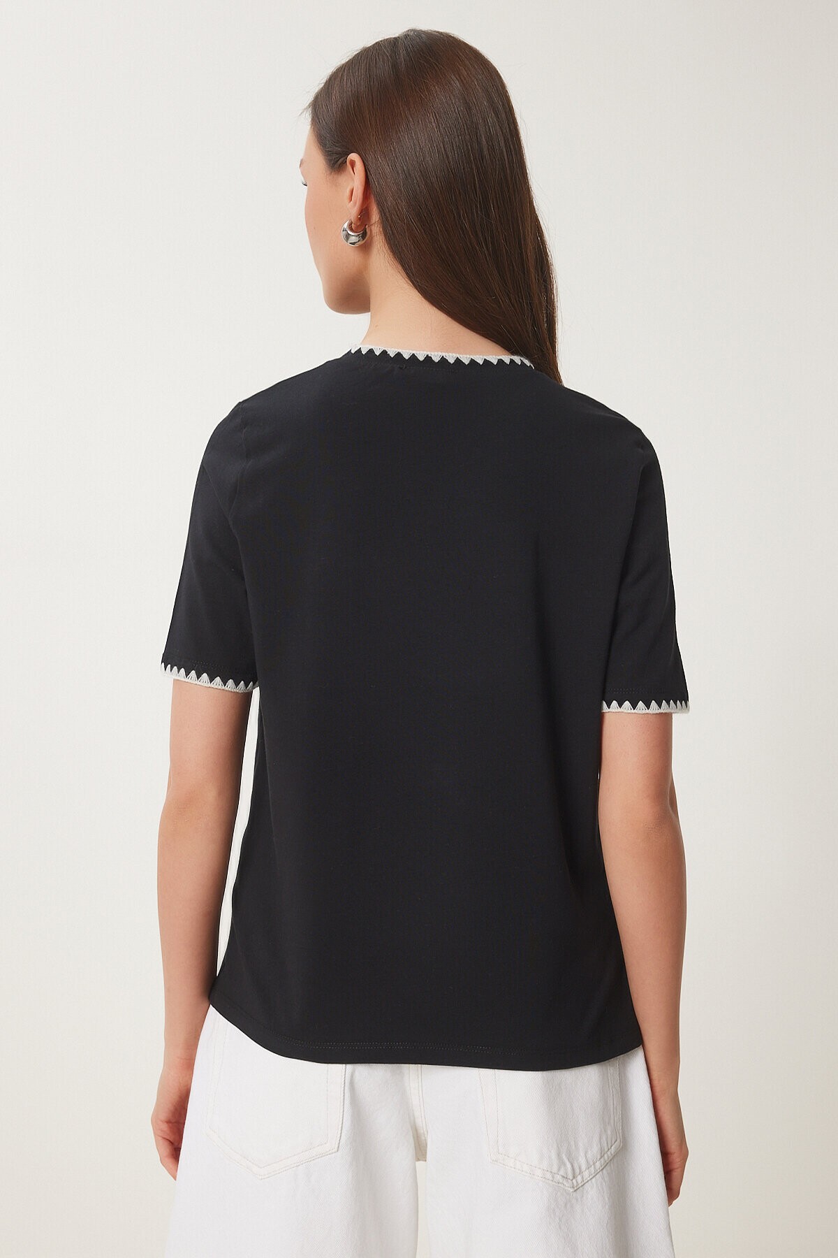 Kontrast Şertili Örme T-shirt SİYAH LTP0013