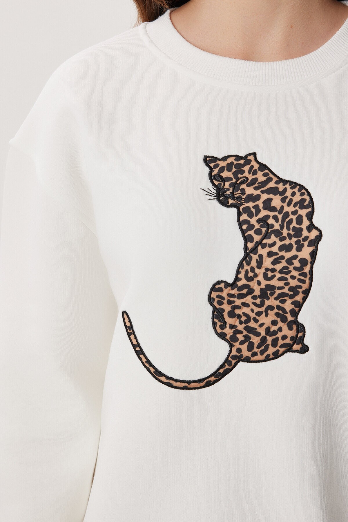 Leopar Baskılı Oversize Şardonlu Örme Sweatshirt EKRU LMC0078