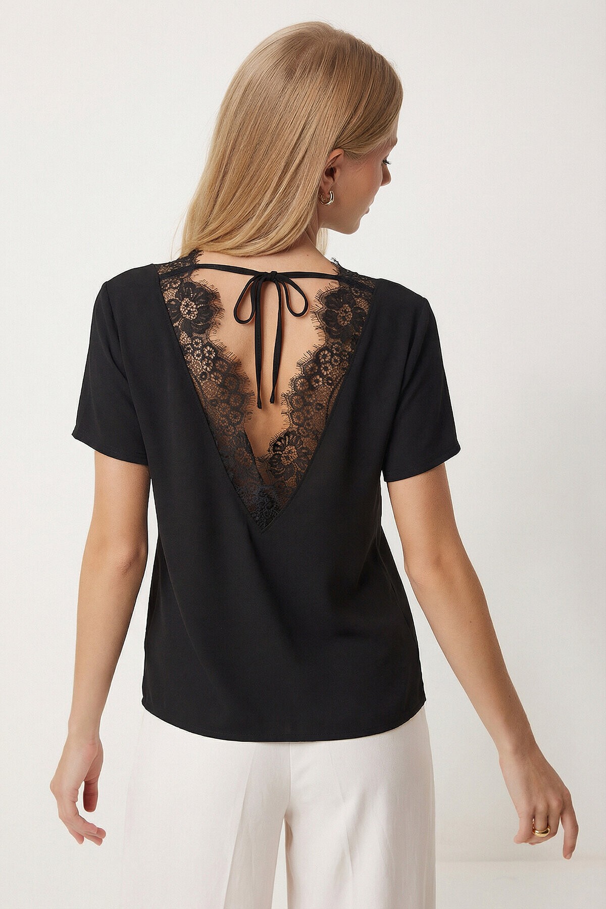 Sırt Detaylı Dantelli Örme Bluz SİYAH LNT0026