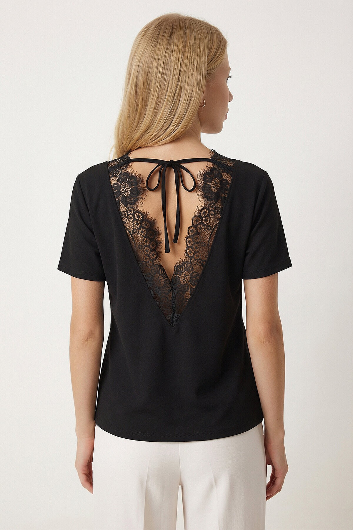 Sırt Detaylı Dantelli Örme Bluz SİYAH LNT0026