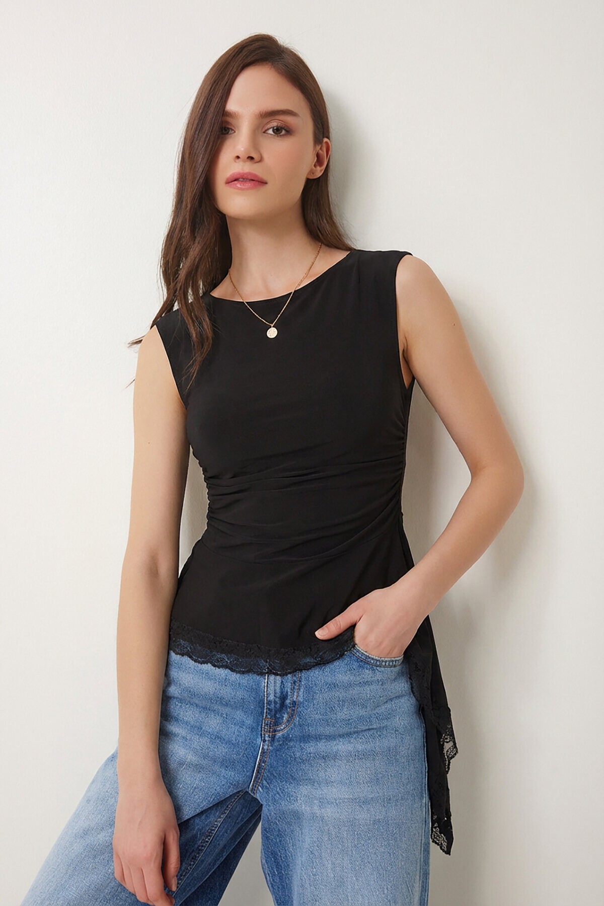 Asimetrik Dantelli Sandy Bluz SİYAH LZV0069