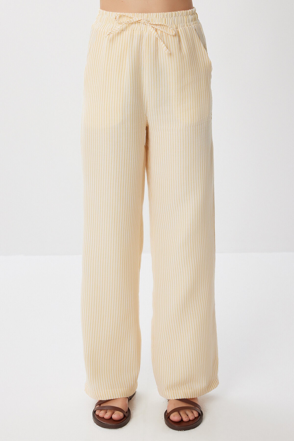 Çizgili Cepli Müslin Pantolon SARI KEMİK LYY0110
