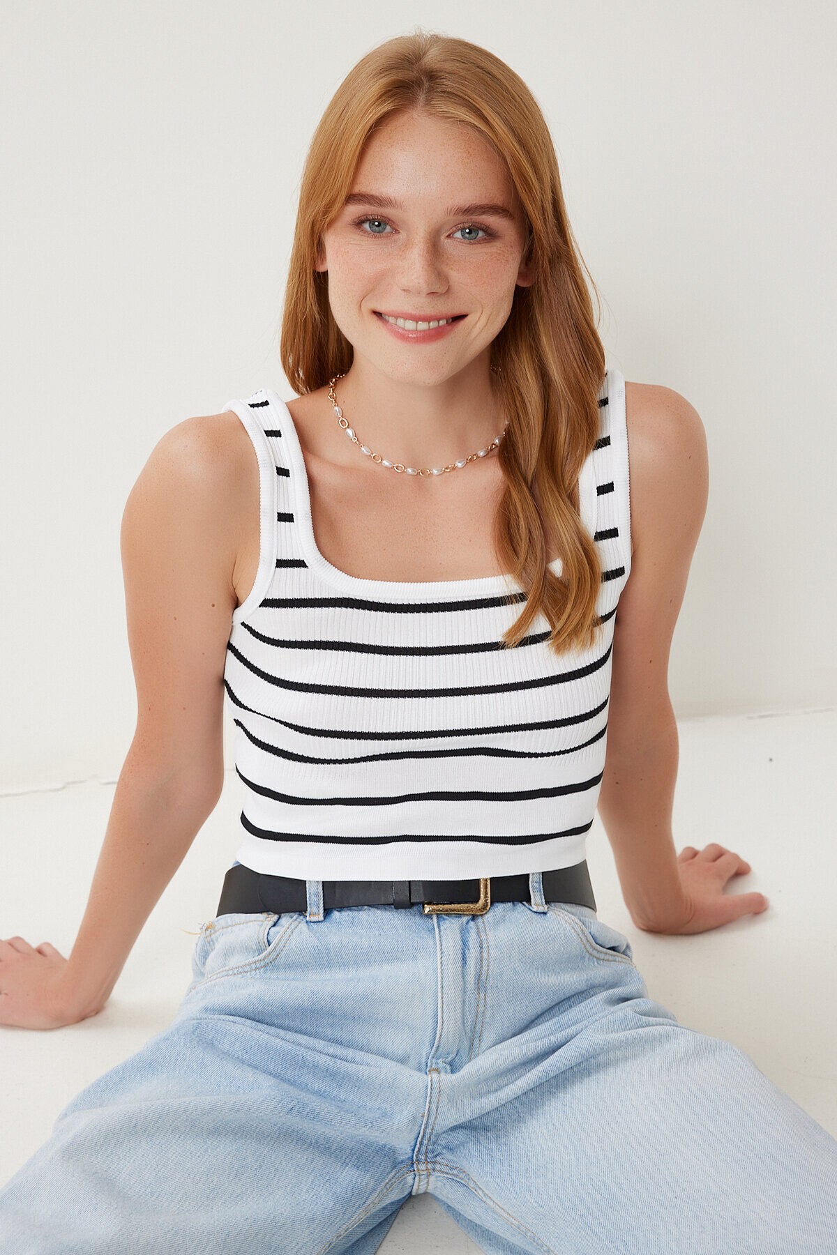 Çizgili Crop Triko Bluz BEYAZ LYY0009