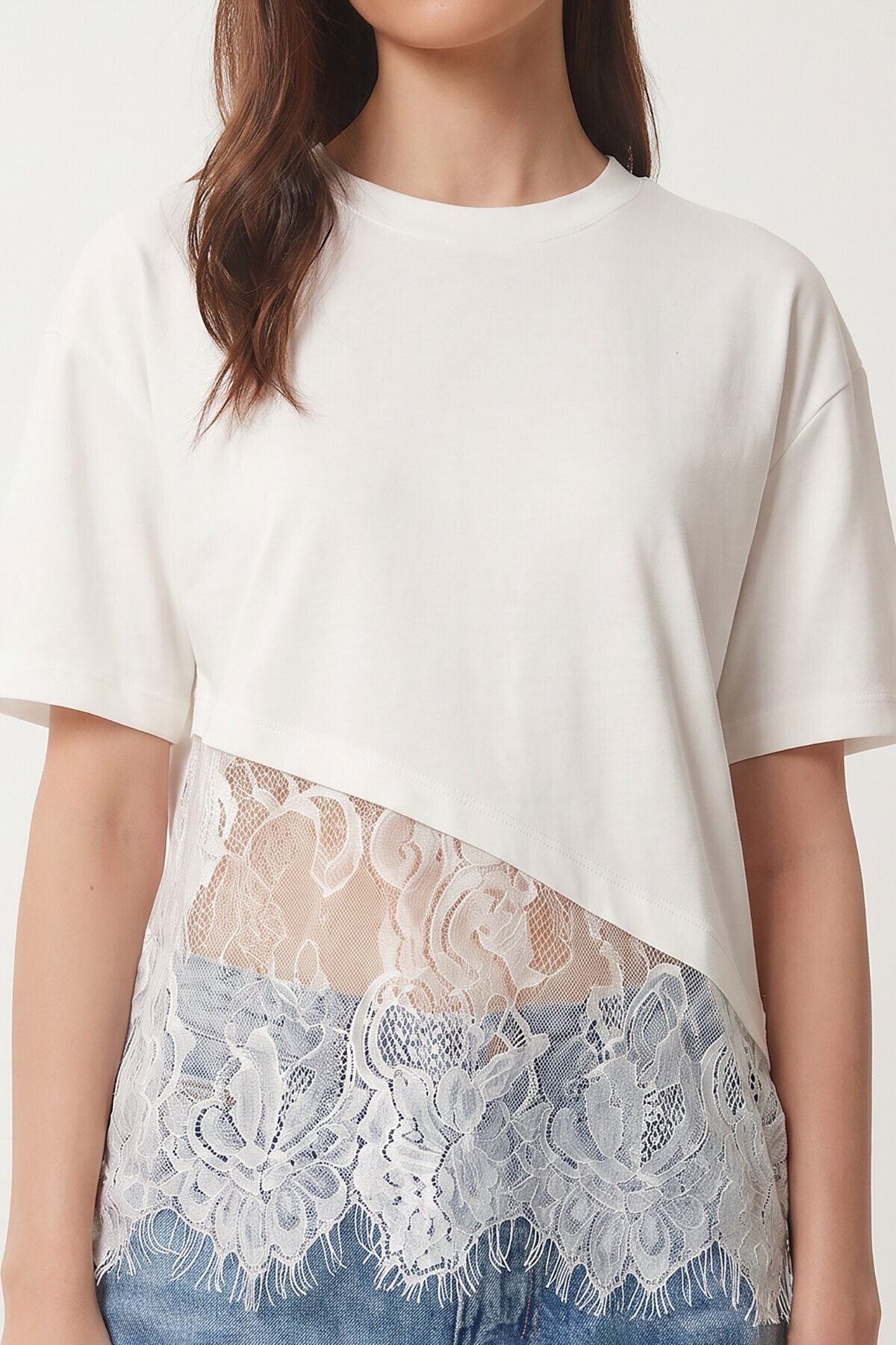 Dantel Detaylı Oversize Örme T-shirt EKRU LCR0125