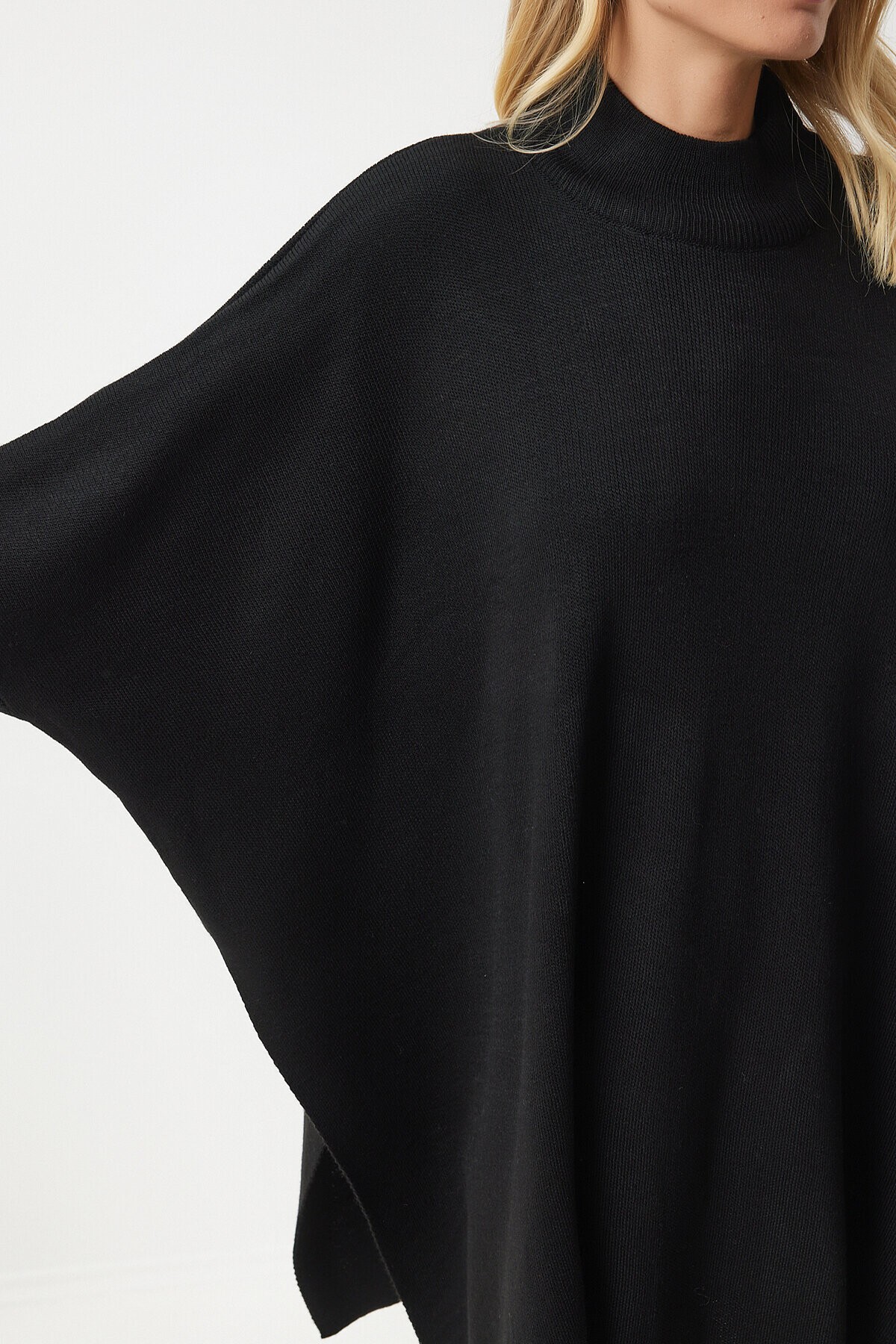 Yandan Yırtmaçlı Oversize Panço Kazak SİYAH LYY0016
