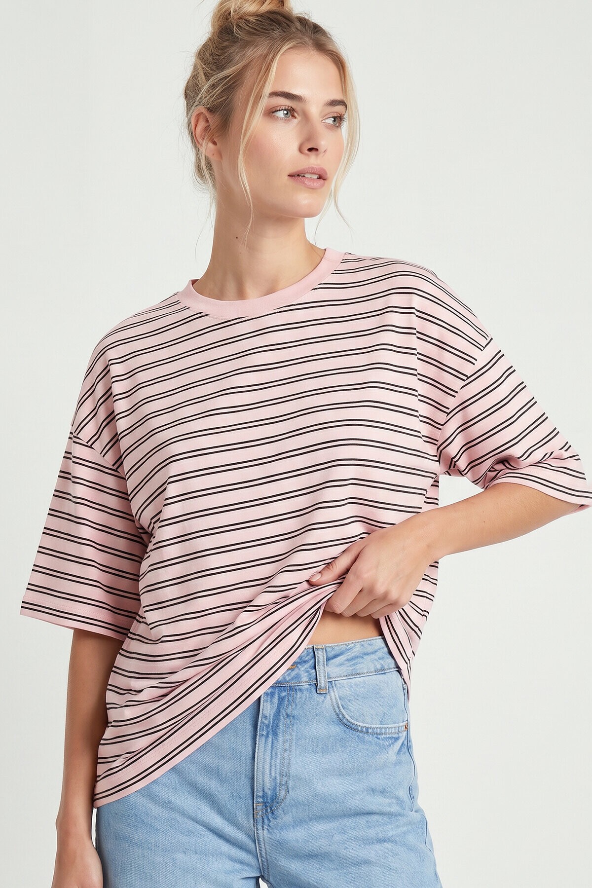 Çizgili Oversize Örme T-shirt ŞEKER PEMBE LCR0124