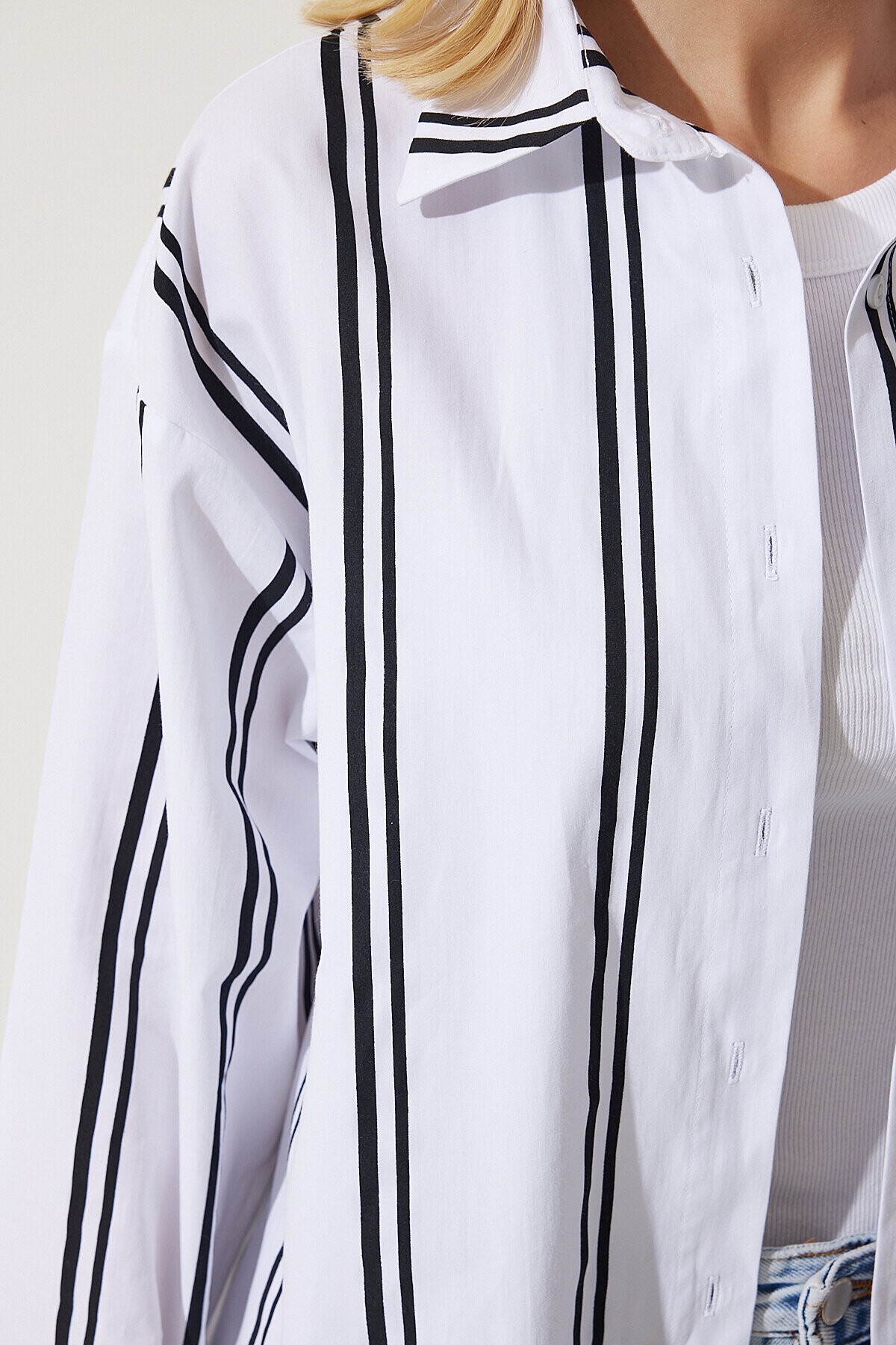 Çizgili Oversize Poplin Gömlek BEYAZ SİYAH LBP0023