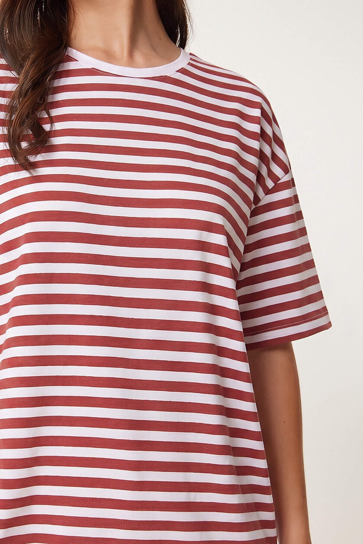 Çizgili Oversize Viskon T-shirt BORDO BEYAZ LRN0041