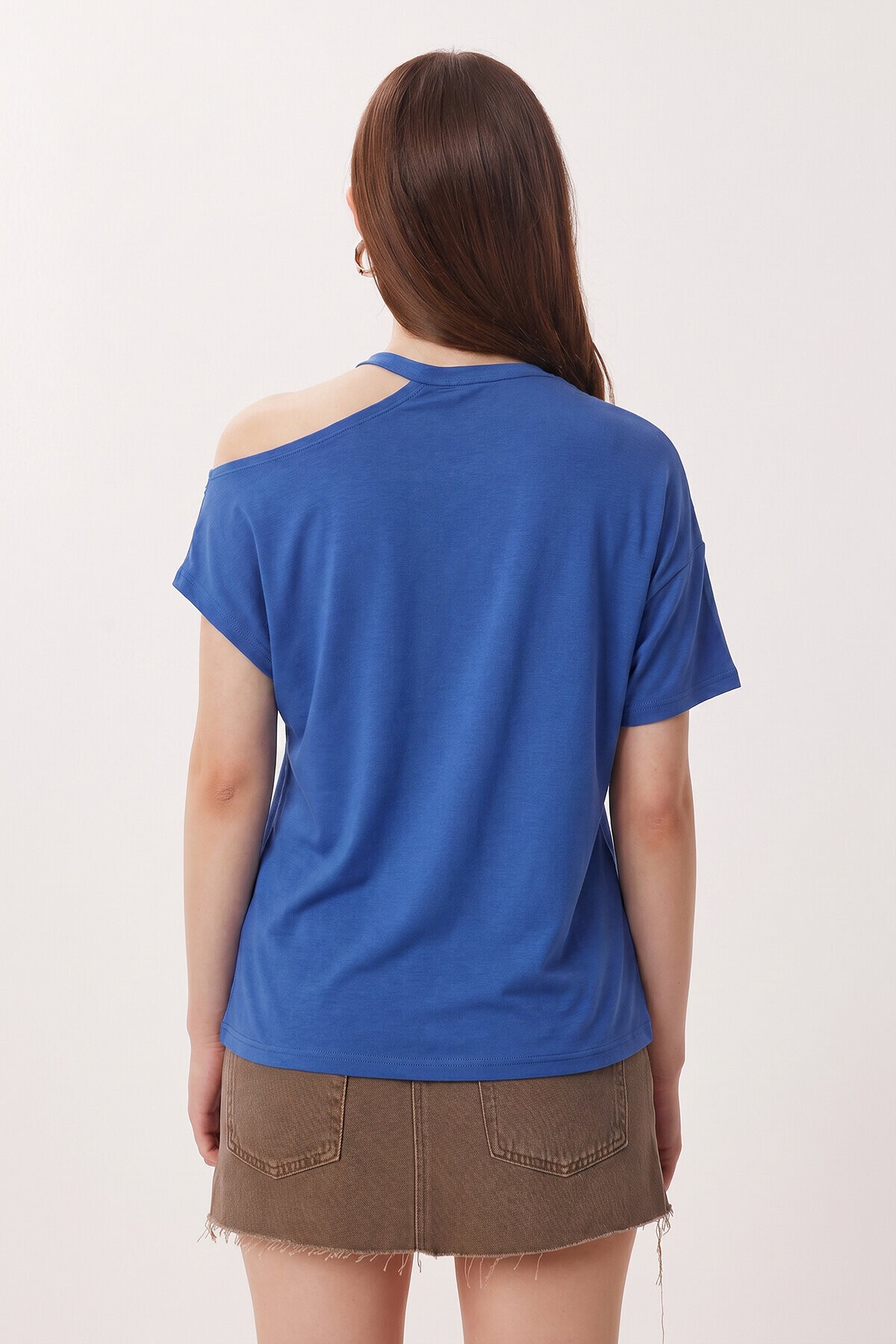 Cut Out Detaylı Viskon Bluz 1804 KOYU MAVİ LRN0004