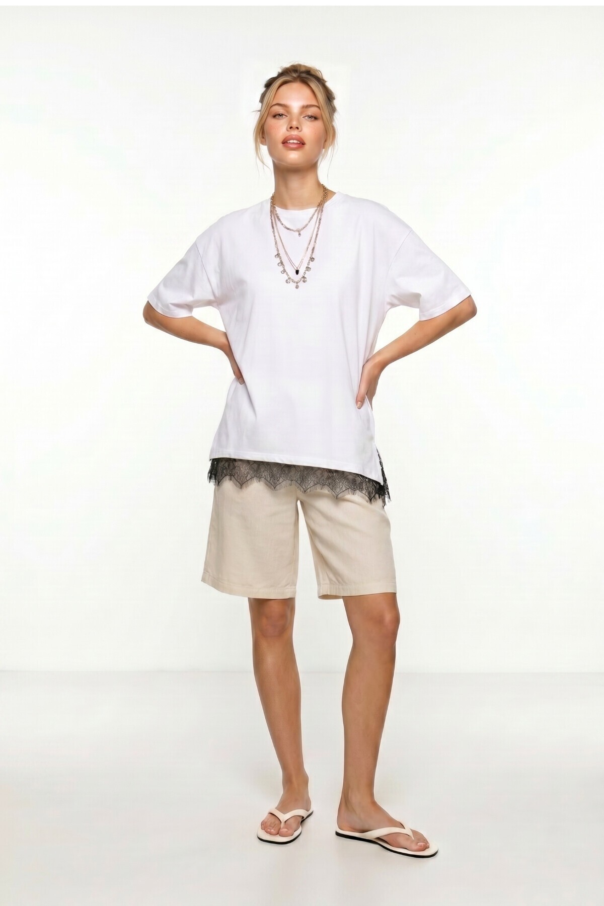 Dantel Detaylı Oversize Örme T-shirt BEYAZ LUB0377